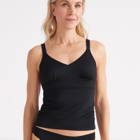 KNIX black tankini top Size medium women's- New with tags - Picture 1 of 8